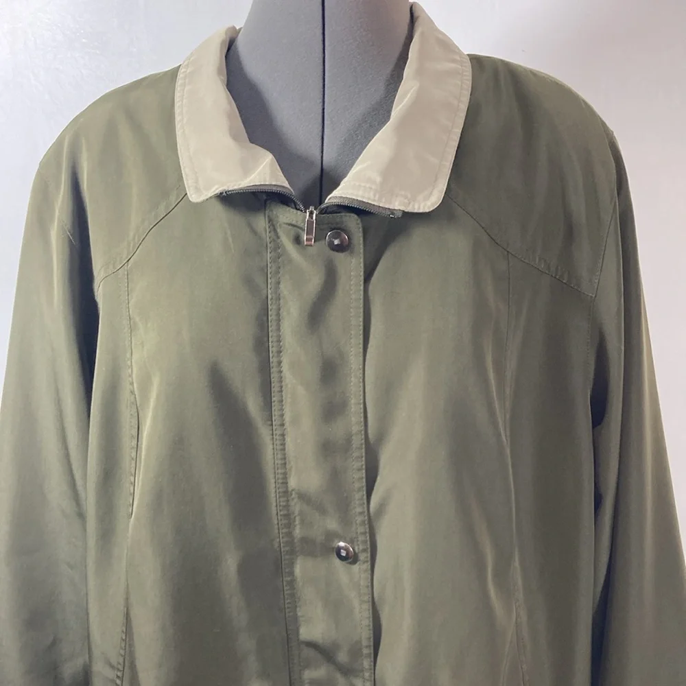 Gallery Coat Women Size 1X Green Zipper & Snap Front Snap Cuffs